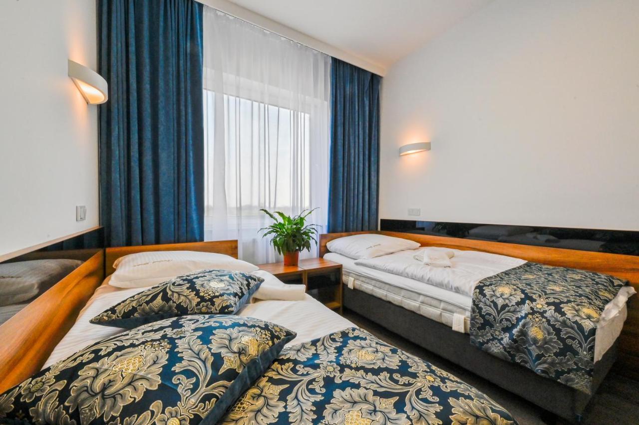 Hotel Terminal Ґожув-Велькопольський Екстер'єр фото